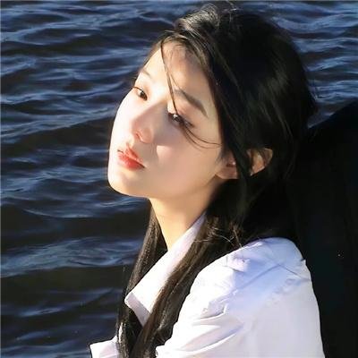 大洋之间的灯光